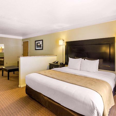Quality Inn & Suites Gallup I-40 Exit 20 エクステリア 写真
