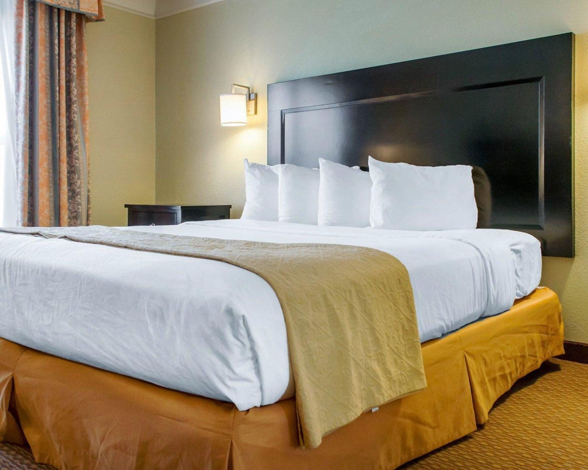 Quality Inn & Suites Gallup I-40 Exit 20 エクステリア 写真