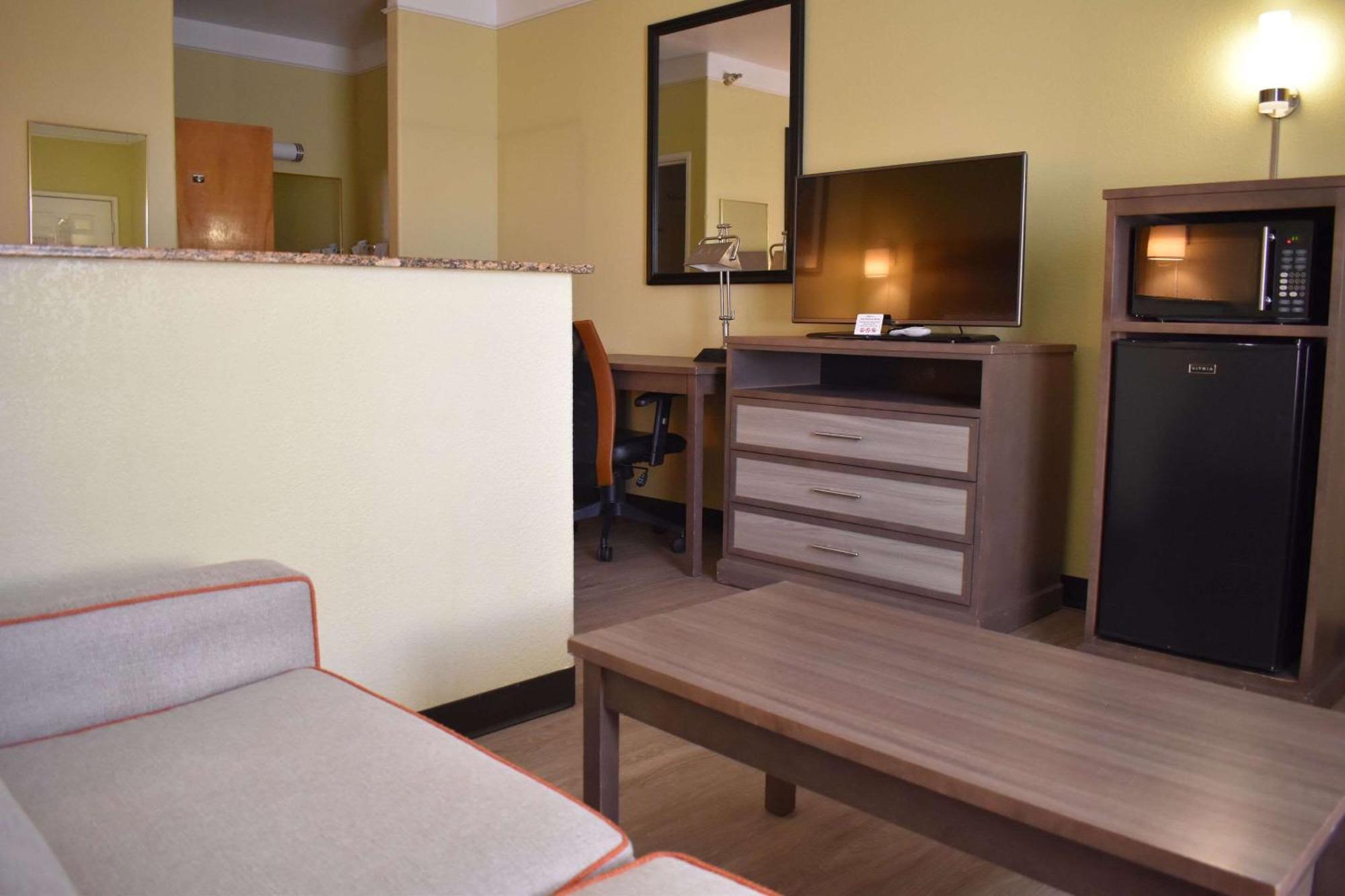 Quality Inn & Suites Gallup I-40 Exit 20 エクステリア 写真
